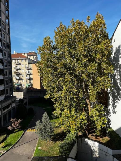 Apartament Casa Mila De Angeli, Fiera, San Siro Mediolan Zewnętrze zdjęcie